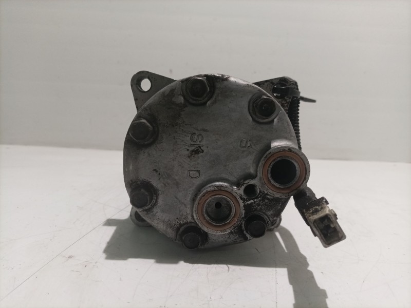 Recambio de compresor aire acondicionado para peugeot 205 205 gti 1.9 referencia OEM IAM SD7H157870  