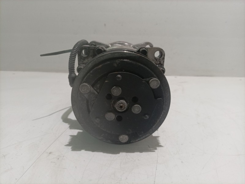 Recambio de compresor aire acondicionado para peugeot 205 205 gti 1.9 referencia OEM IAM SD7H157870  