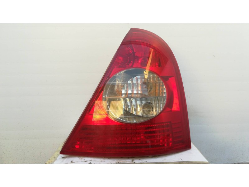 Recambio de piloto marcha atras para renault clio ii fase ii (b/cb0) expression   |   06.01 - 12.03 | 2001 - 2003 | 65 cv / 48 k