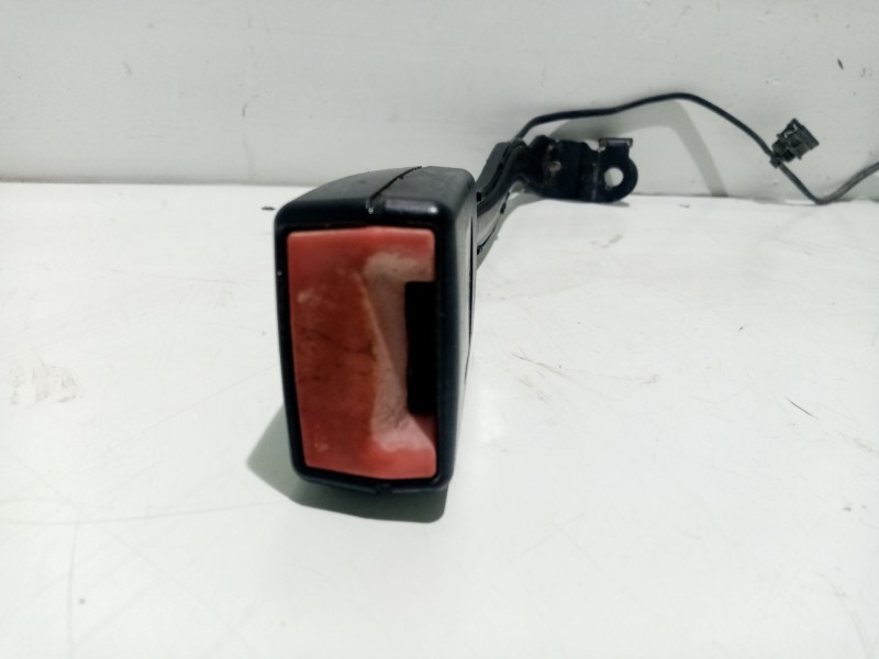 Recambio de anclaje cinturon delantero izquierdo para volkswagen touran (1t2) 1.9 tdi referencia OEM IAM 1T0857755  