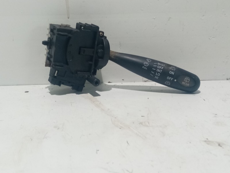 Recambio de mando limpia para toyota yaris (ncp1/nlp1/scp1) 1.0 cat referencia OEM IAM 846520D010  