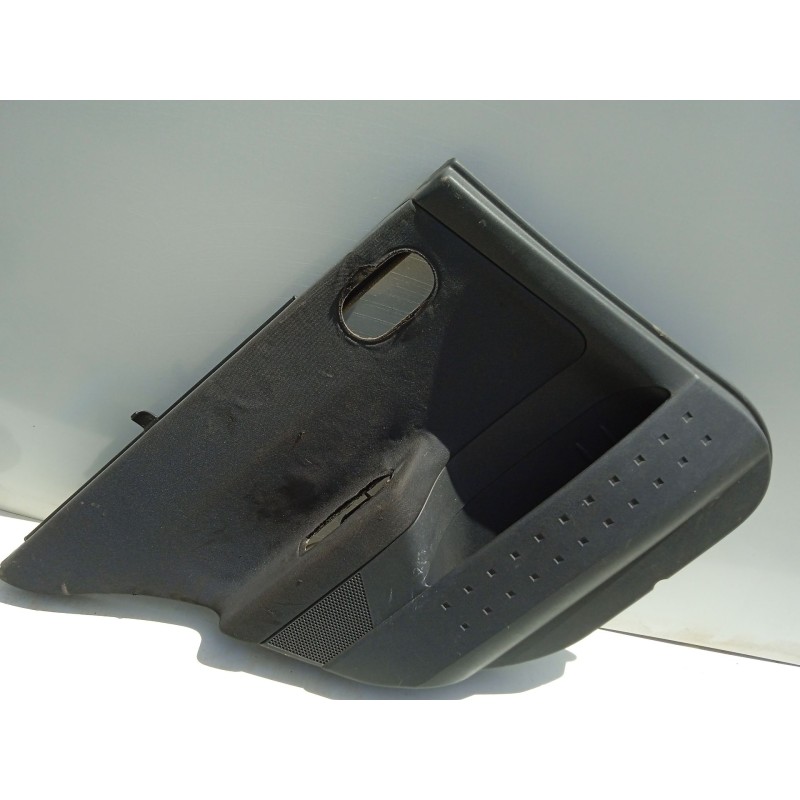 Recambio de guarnecido puerta trasera izquierda para renault megane ii station wagon (km0/1_) 1.9 dci referencia OEM IAM 8200151