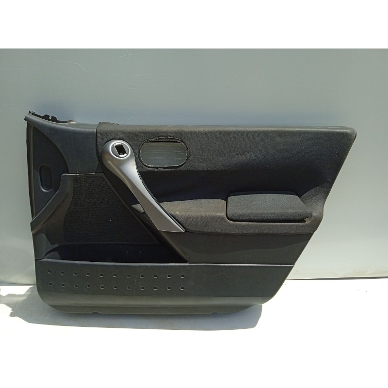 Recambio de guarnecido puerta delantera derecha para renault megane ii station wagon (km0/1_) 1.9 dci referencia OEM IAM 8200368