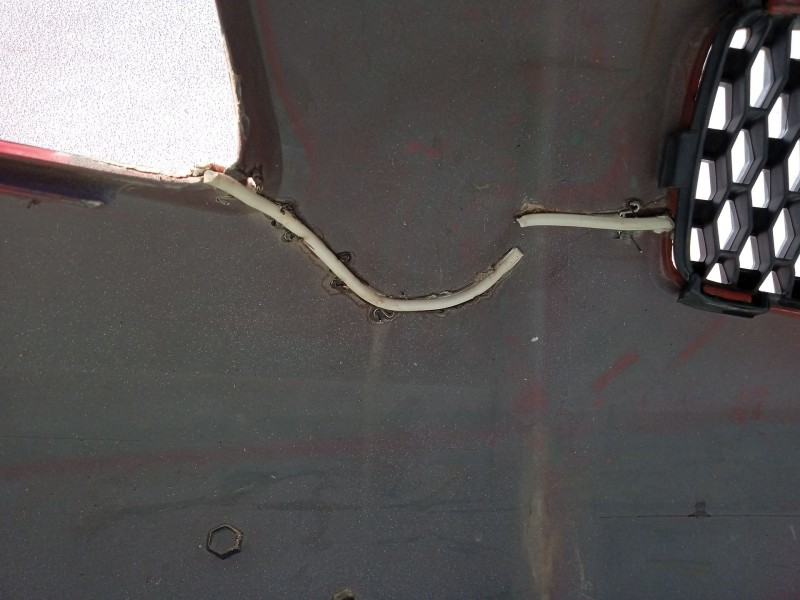 Recambio de paragolpes delantero para toyota yaris (ksp9/scp9/nlp9) referencia OEM IAM 521190D977  