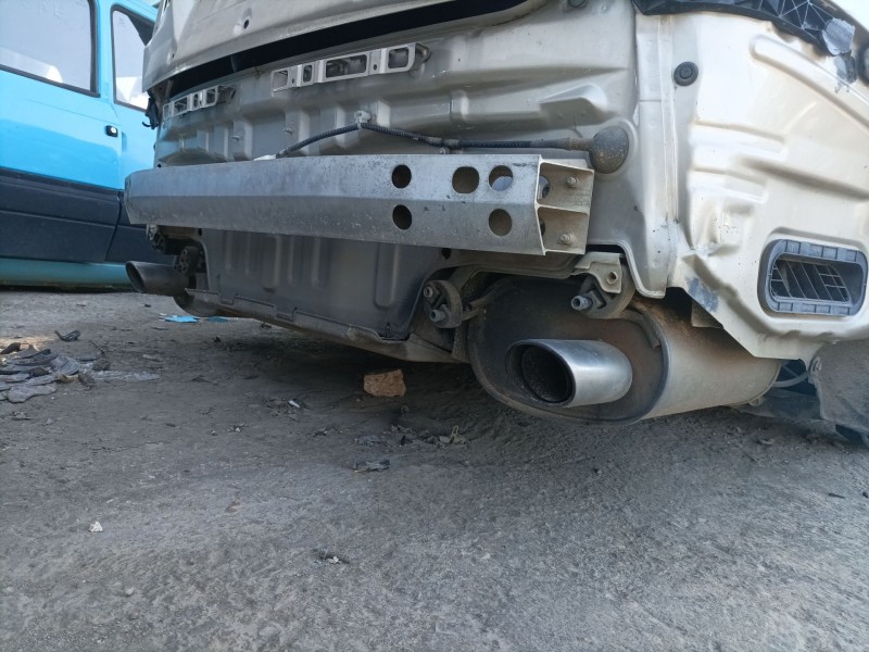 Recambio de tubo escape trasero para lexus is ii (_e2_) 250 (gse20) referencia OEM IAM   