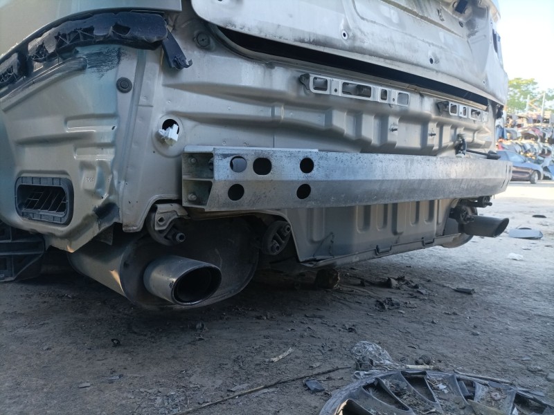 Recambio de tubo escape trasero para lexus is ii (_e2_) 250 (gse20) referencia OEM IAM   