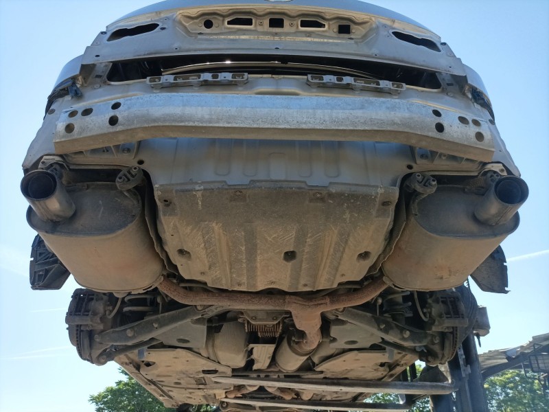 Recambio de tubo escape trasero para lexus is ii (_e2_) 250 (gse20) referencia OEM IAM   