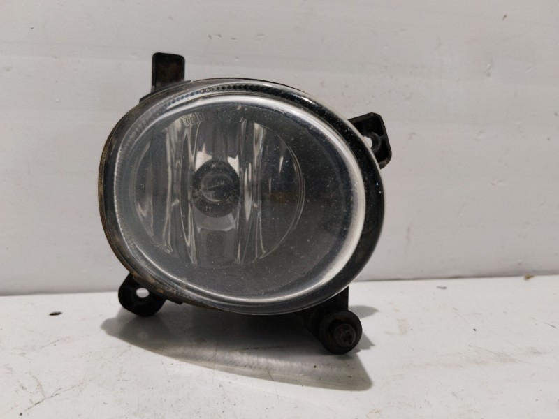 Recambio de faro antiniebla derecho para volkswagen passat cc (357) referencia OEM IAM 8T0941700  