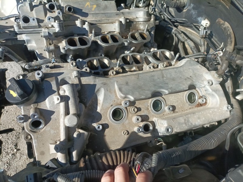 Recambio de tapa balancines para lexus is ii (_e2_) 250 (gse20) referencia OEM IAM 1120231022  