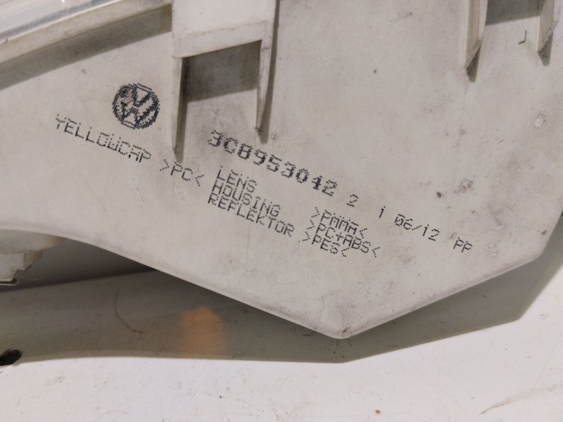 Recambio de piloto delantero derecho para volkswagen passat cc (357) referencia OEM IAM 3C8953042  