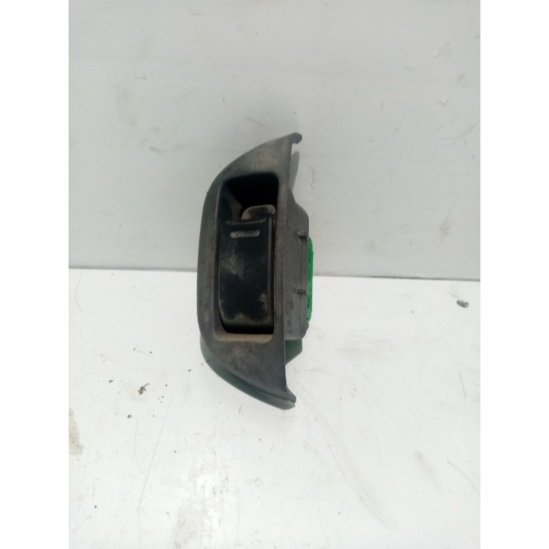 Recambio de mando elevalunas delantero izquierdo para peugeot 107 urban referencia OEM IAM 6554LG  