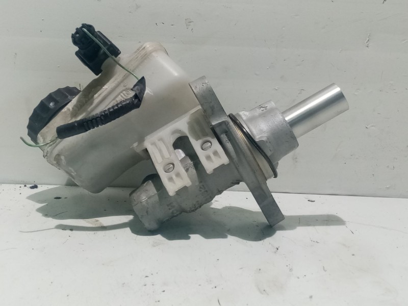 Recambio de bomba freno para peugeot 107 urban referencia OEM IAM 4601R3  