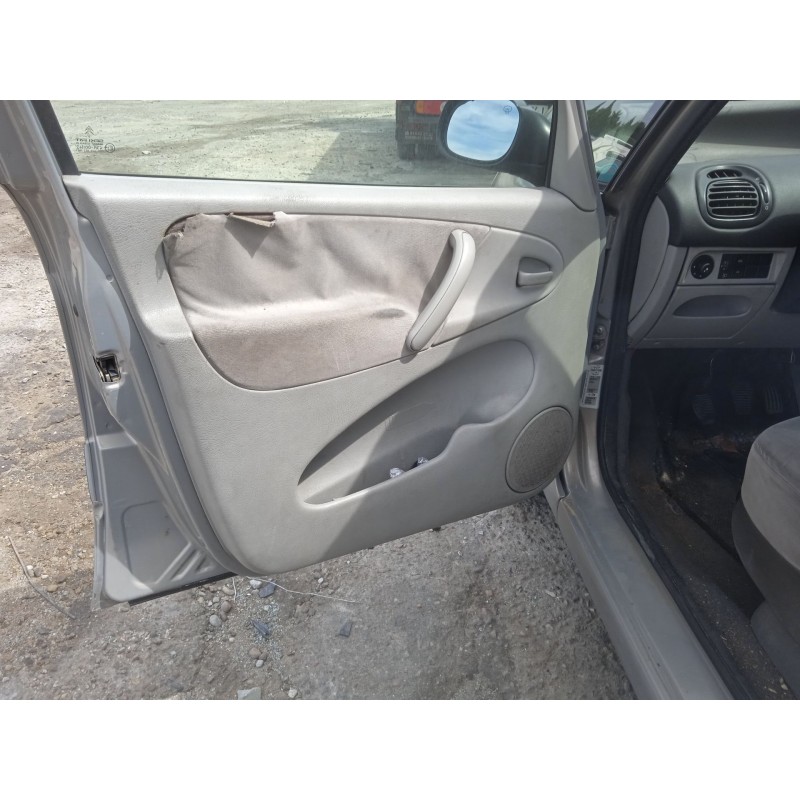 citroën xsara picasso (n68) del año 2004