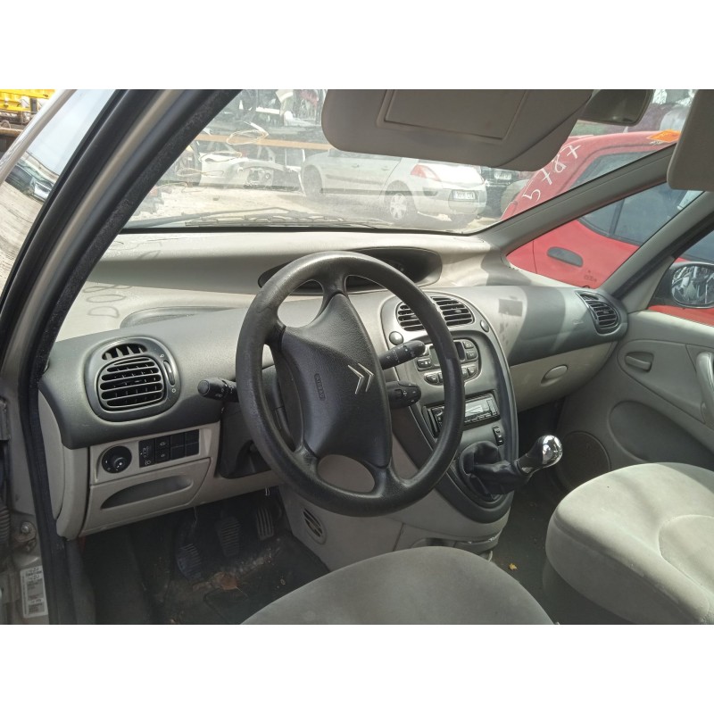 citroën xsara picasso (n68) del año 2004