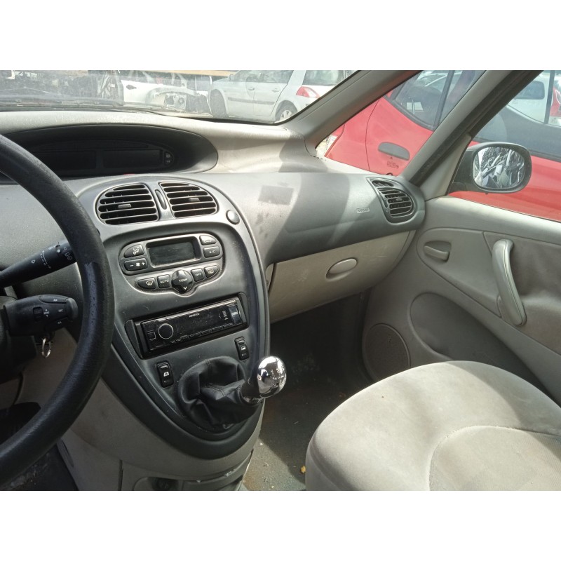 citroën xsara picasso (n68) del año 2004