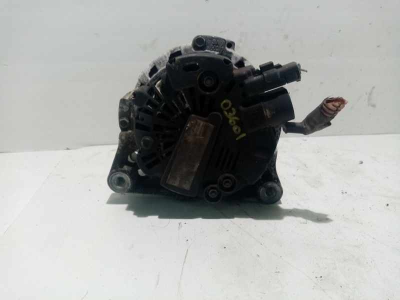 Recambio de alternador para peugeot 107 urban referencia OEM IAM 5702H1 944390901470 439695