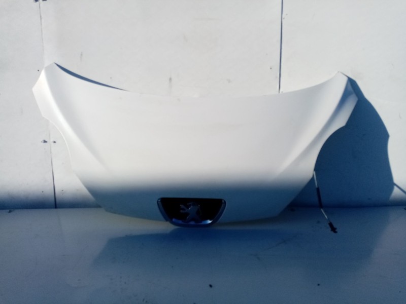 Recambio de capot para peugeot 107 urban referencia OEM IAM 1611149380  