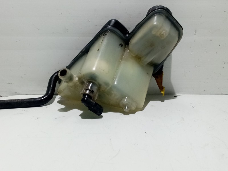 Recambio de deposito expansion para mercedes-benz clase a (w168) 140 (168.031) referencia OEM IAM 1685000249  