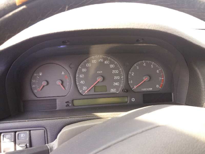 volvo c 70 coupe    |   0.97 - 0.02 | 1997 - 2002 del año 1997