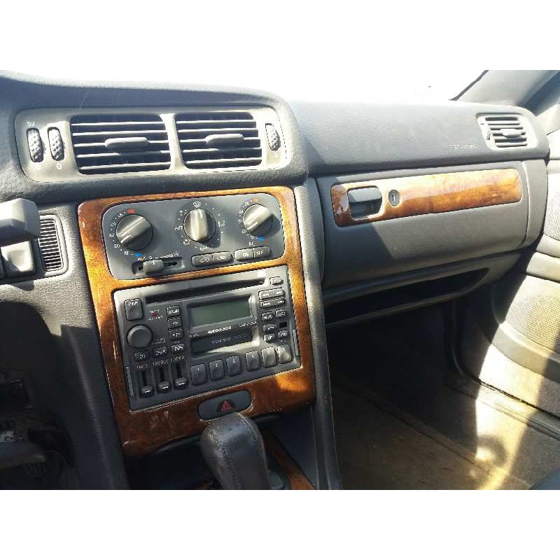 volvo c 70 coupe    |   0.97 - 0.02 | 1997 - 2002 del año 1997