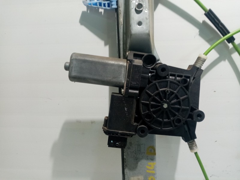 Recambio de elevalunas delantero derecho para opel corsa d referencia OEM IAM 5140114  