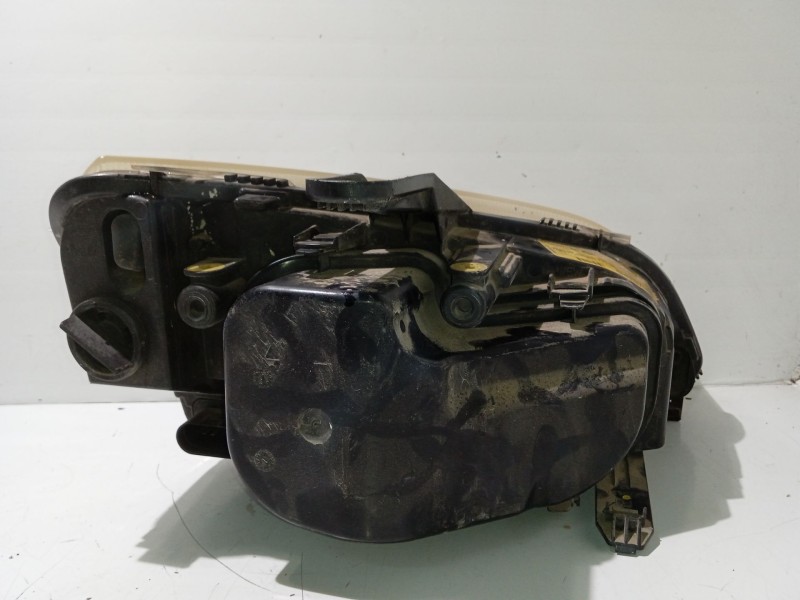 Recambio de faro izquierdo para ford focus c-max (dm2) 2.0 referencia OEM IAM 1347463  