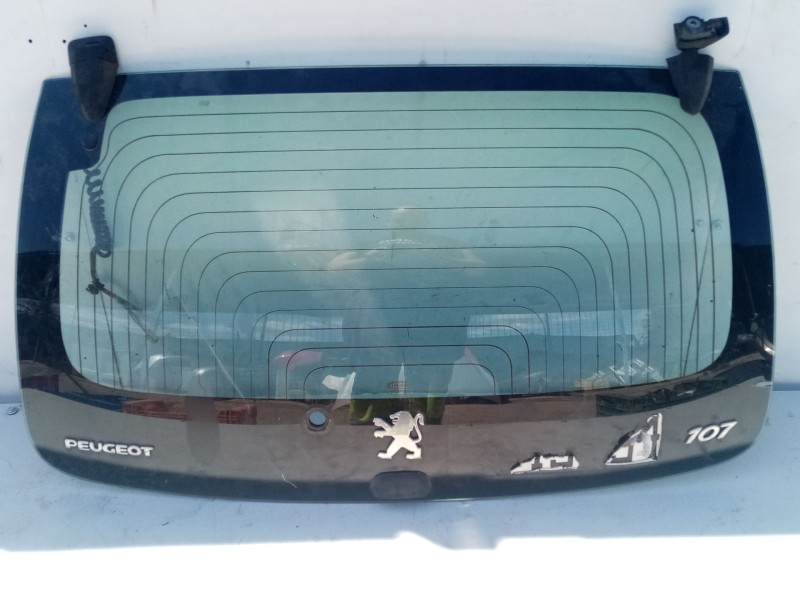 Recambio de luna trasera para peugeot 107 urban referencia OEM IAM 1607989380  