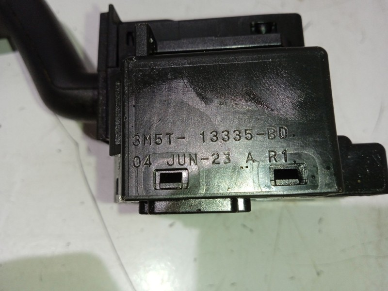 Recambio de mando intermitentes para ford focus c-max (dm2) 2.0 referencia OEM IAM 3M5T13335BD  
