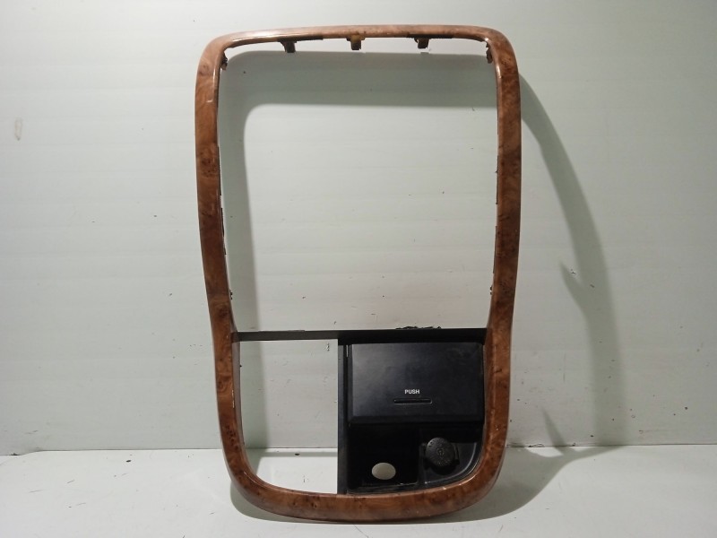 Recambio de mascara central de salpicadero para kia carnival ii (gq) 2.9 crdi referencia OEM IAM 0K54A64320AWQ  