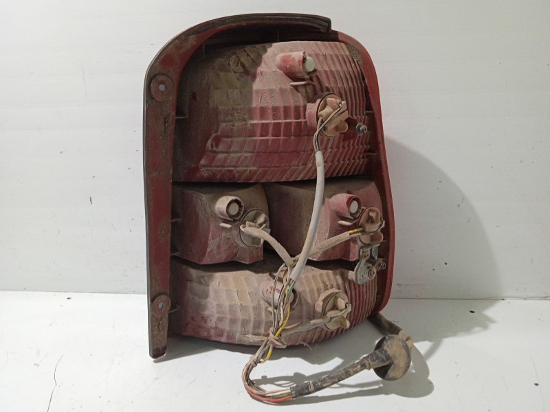 Recambio de piloto trasero izquierdo para kia carnival ii (gq) 2.9 crdi referencia OEM IAM 3K54A51160  