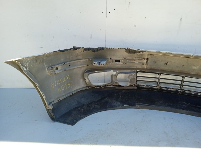 Recambio de paragolpes delantero para skoda octavia ii (1z3) 1.9 tdi referencia OEM IAM 1Z0807221  