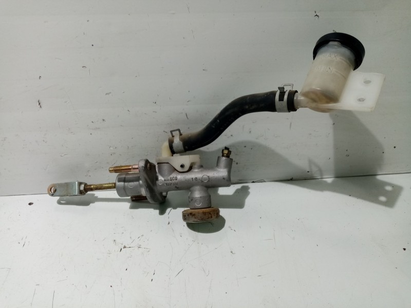 Recambio de bomba embrague para nissan almera ii hatchback (n16) 2.2 dci referencia OEM IAM 306105M007  