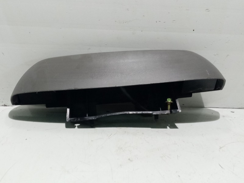 Recambio de luz central de freno para kia carens 2.0 turbodiesel cat referencia OEM IAM 0K2FB5158044  