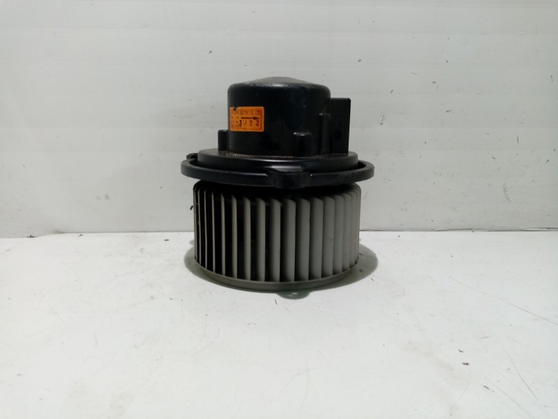 Recambio de motor calefaccion para kia carens 2.0 turbodiesel cat referencia OEM IAM 0K2FA61B10  