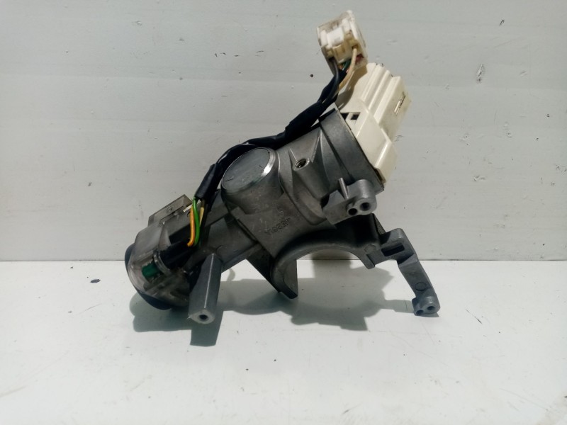 Recambio de bombin arranque para kia carens 2.0 turbodiesel cat referencia OEM IAM 45261A  