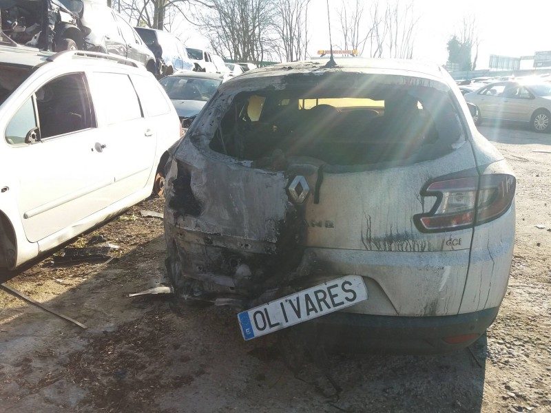 renault megane iii berlina 5 p 1.5 dci diesel cat   |   0.08 - ... | 2008 | 86 cv / 63 kw del año 2008