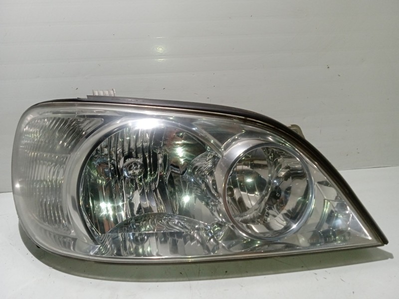Recambio de faro derecho para kia carnival ii (gq) 2.9 crdi referencia OEM IAM 0K54E51030A  