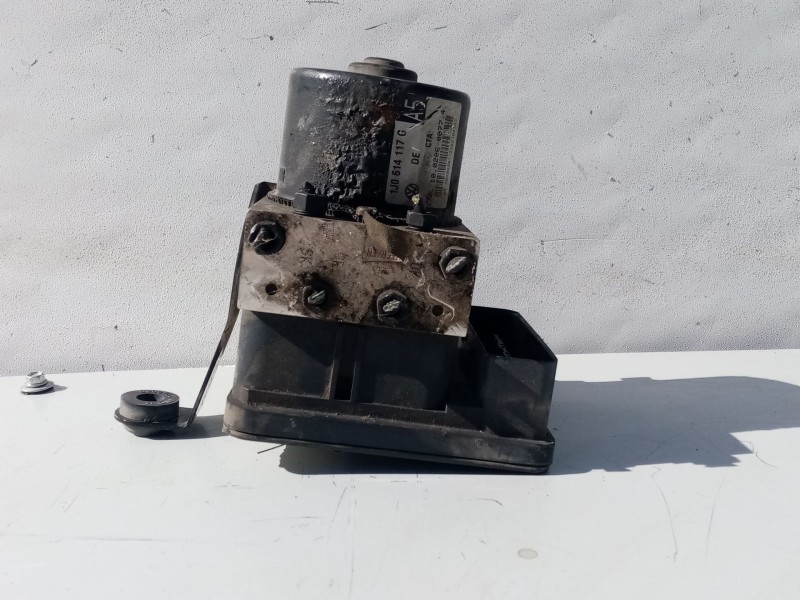Recambio de abs para seat leon (1m1) 1.9 tdi referencia OEM IAM 1J0614117G 23317514 1C0907379L