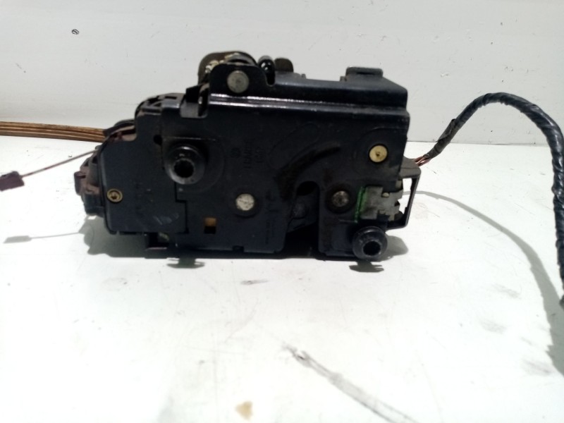 Recambio de cerradura puerta trasera izquierda para seat leon (1m1) 1.9 tdi referencia OEM IAM 3B4839015AJ  