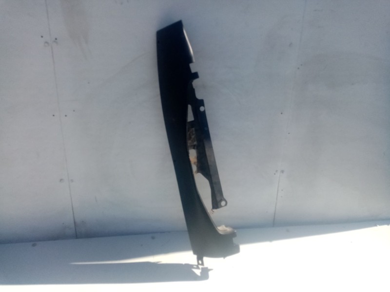 Recambio de molduras traseras para fiat doblo (119) 1.3 16v jtd cat referencia OEM IAM 735302144  