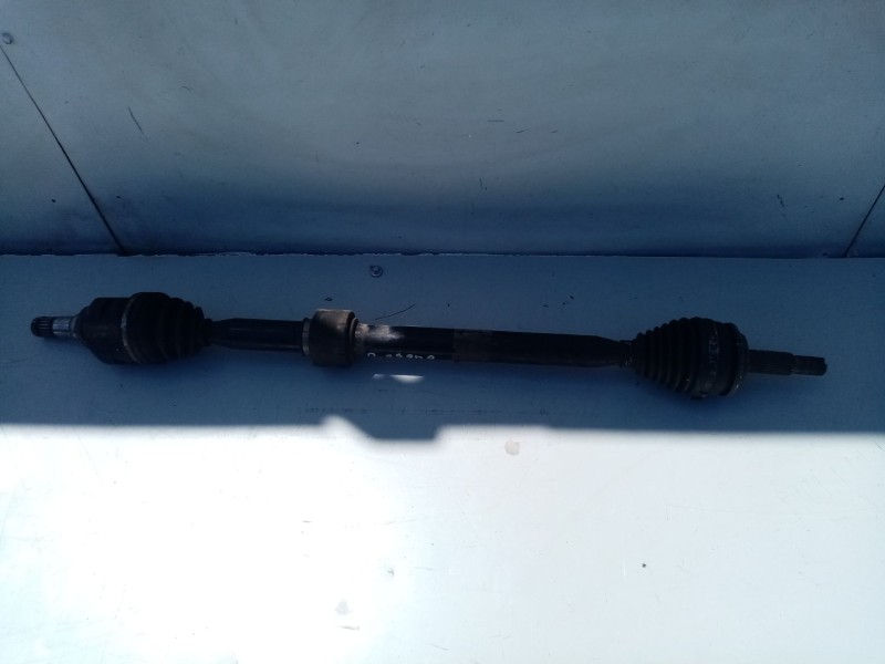 Recambio de transmision delantera derecha para toyota auris referencia OEM IAM 4341002581  