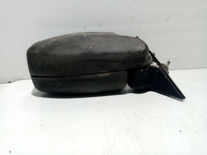 Recambio de retrovisor derecho para alfa romeo 33 berlina referencia OEM IAM 87767959  
