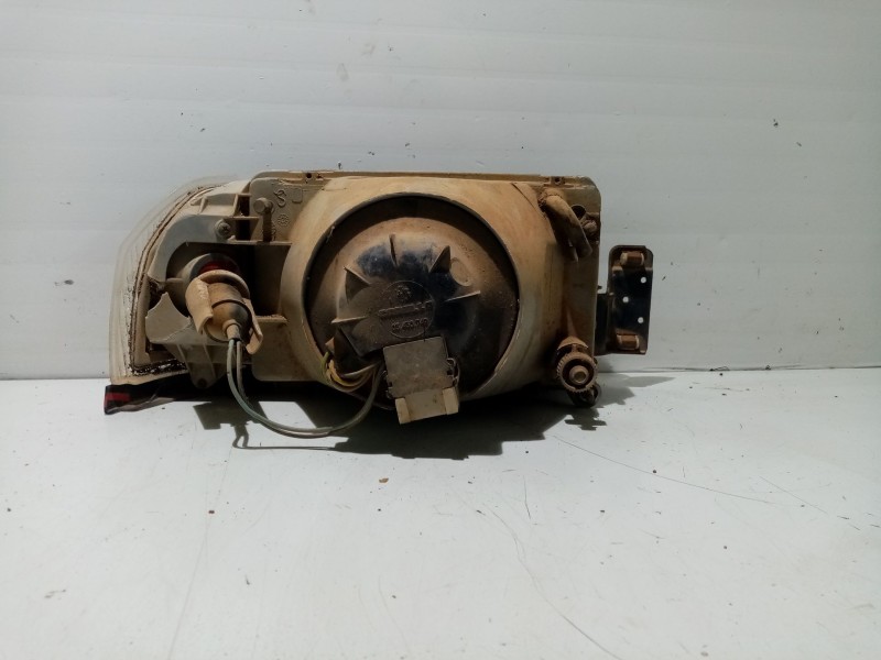 Recambio de faro izquierdo para alfa romeo 33 berlina referencia OEM IAM 03430749  