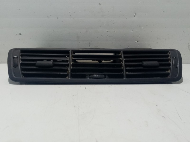 Recambio de rejilla aireadora para citroën c8 2.0 hdi fap cat referencia OEM IAM 1484107077  1491965077