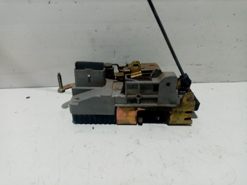 Recambio de cerradura puerta delantera izquierda para citroën c8 2.0 hdi fap cat referencia OEM IAM 9135L4  