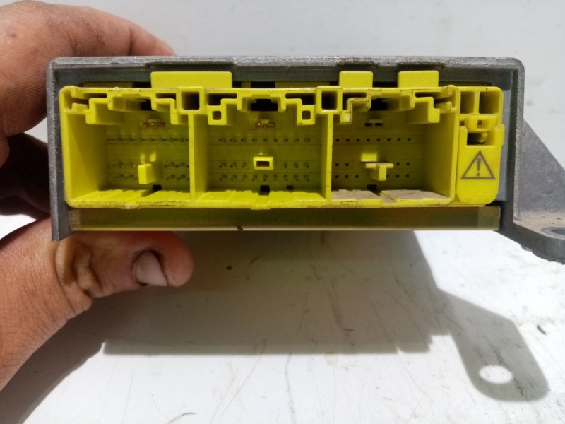 Recambio de centralita airbag para mazda 6 berlina (gg) 2.0 diesel cat referencia OEM IAM GJ6A57K30C  