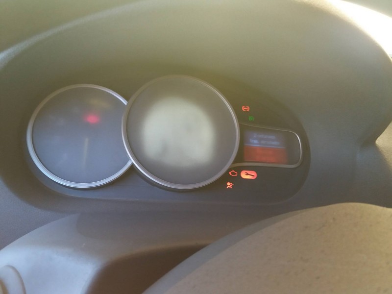 renault megane iii berlina 5 p 1.5 dci diesel cat   |   0.08 - ... | 2008 | 86 cv / 63 kw del año 2008