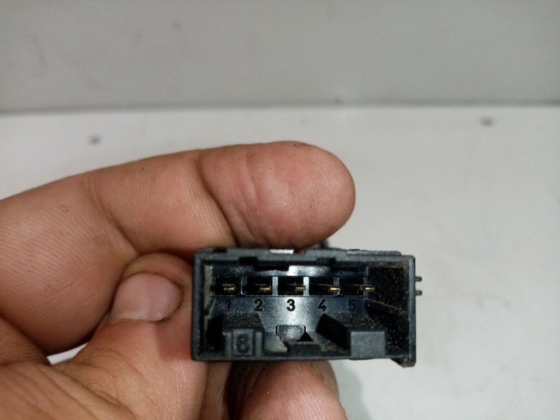 Recambio de interruptor para land rover freelander (ln) 2.0 turbodiesel referencia OEM IAM YUE100550KML  