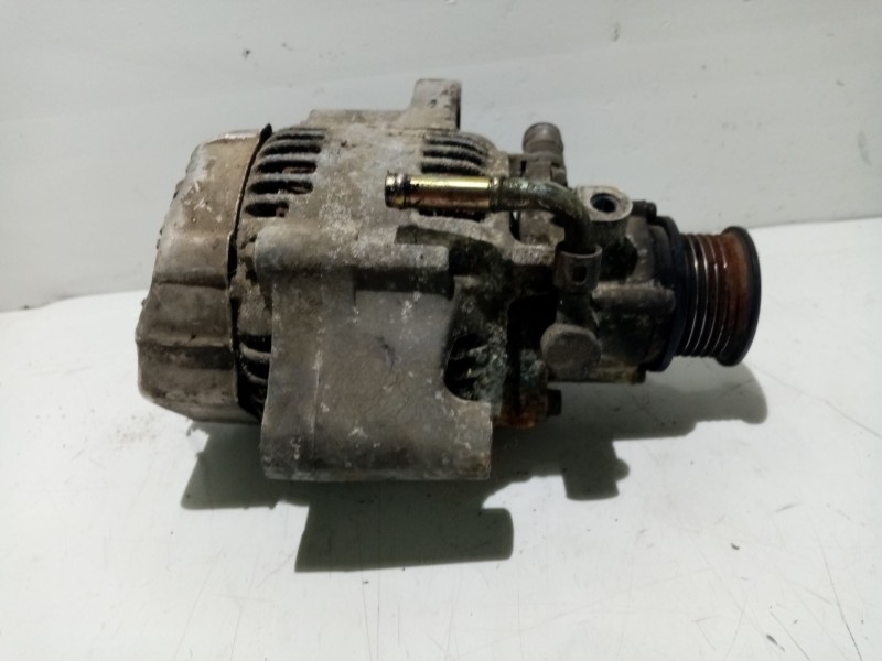 Recambio de alternador para land rover freelander (ln) 2.0 turbodiesel referencia OEM IAM YLE102000 12046530 CAL40146AS
