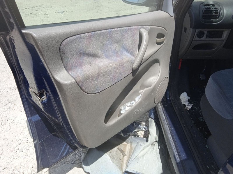 citroën xsara picasso (n68) del año 2002